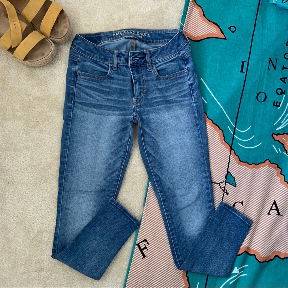 American Eagle Medium Wash Jeggings